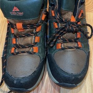 Ozark Trail Kids Boots - Dark Green and Bright Orange